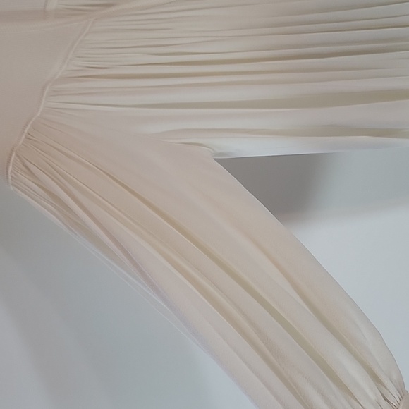 PREMONITION AUSTRALIA | Cream V Neck Top - Picture 4 of 6